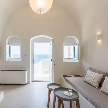 Art Maisons Castle Oia