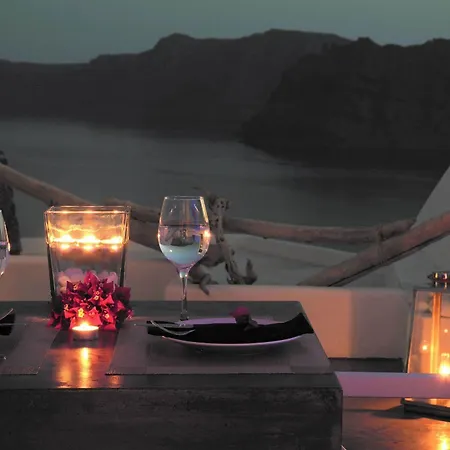Art Maisons Castle Hotel Oia