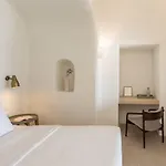 Art Maisons Castle Oia (Santorini)