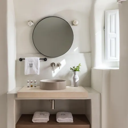 Art Maisons Castle 5* Ия