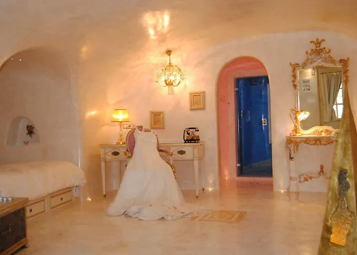 Art Maisons Castle Hotel Oia